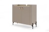 Modernes Sideboard in Beige mit Ledergriffen und schwarzen Beinen - SOVI Kollektion