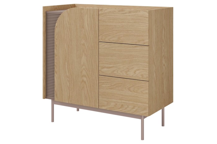 Modernes Sideboard Carlo in Eiche mit Lamellen-Optik und filigranen Metallfüßen.