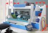 Weiß-blaues Kinderbett mit Treppen-Schubladen, Regal und Maßangaben.